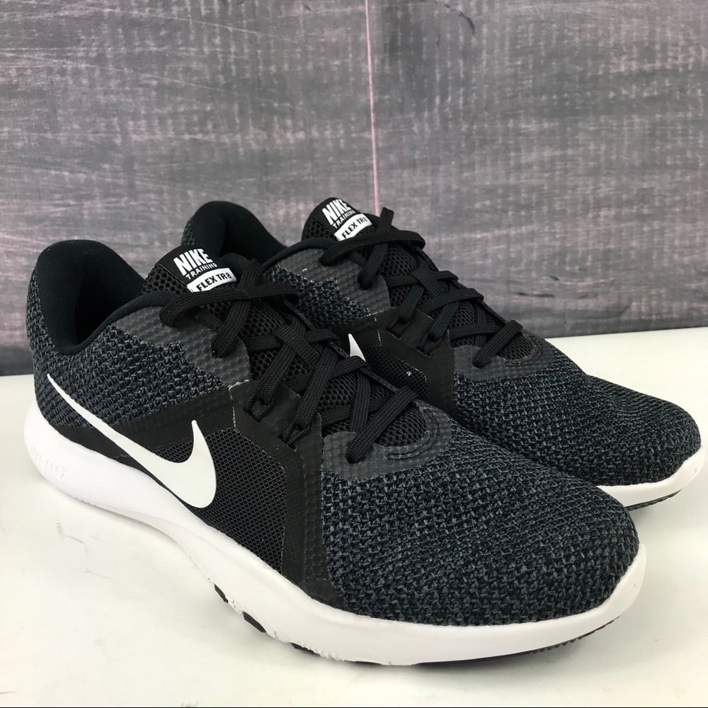 L Woman’s Flex Trainer 8*
